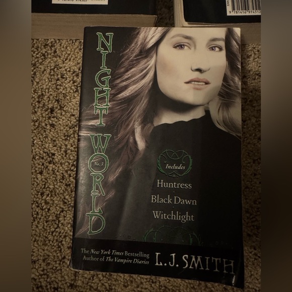 Night World Series by LJ Smith Paperback Volumes 1-3 - Picture 8 of 12
